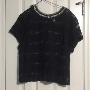 Black cropped bisou bisou lace top